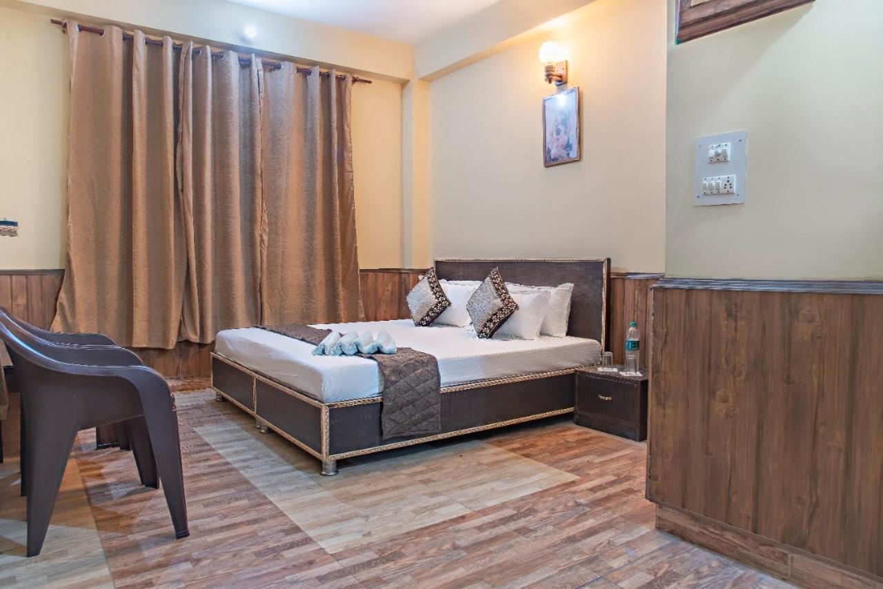 Pine Villa Kasauli Buitenkant foto