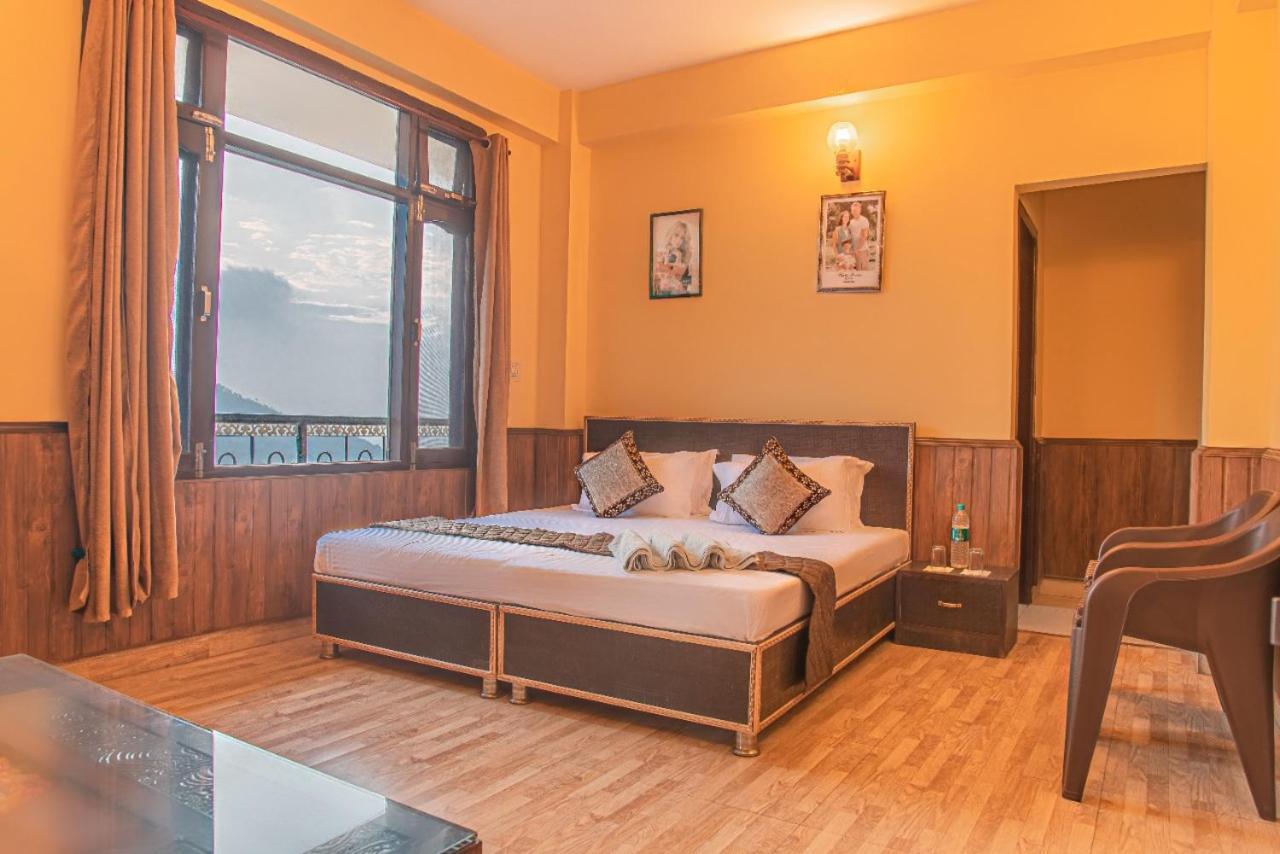 Pine Villa Kasauli Buitenkant foto